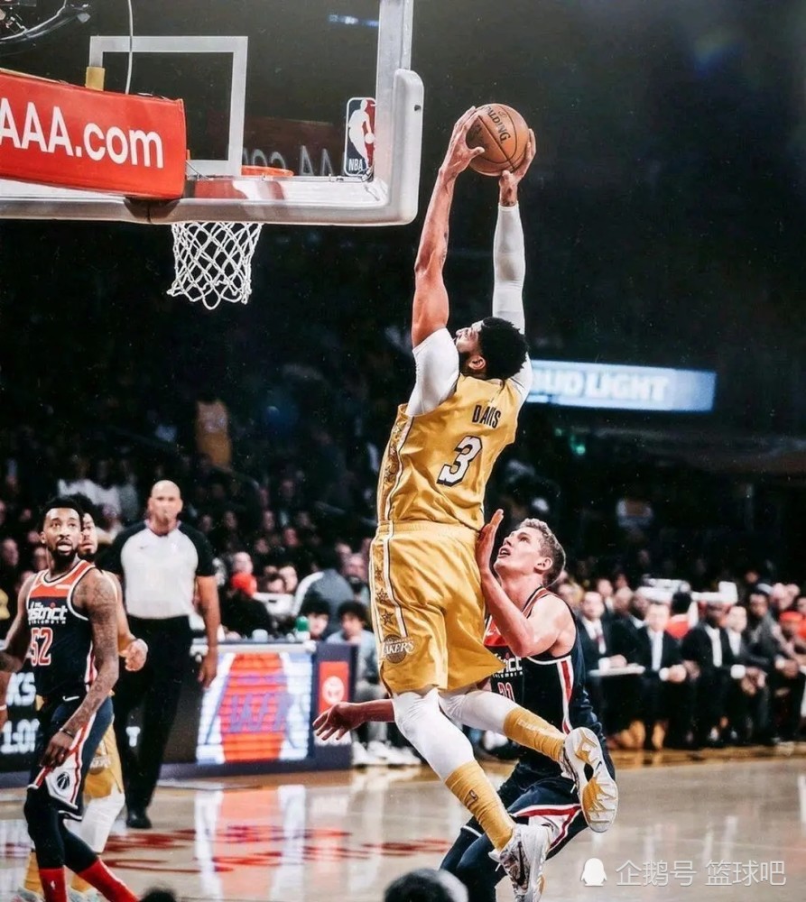 爱游戏- nba重磅交易哈登加盟76人 