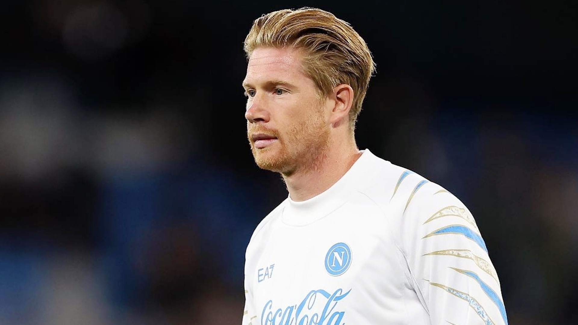 AYX-德布劳内回归赛场，关键助攻首场状态亮眼，G2观众沸腾！的简单介绍